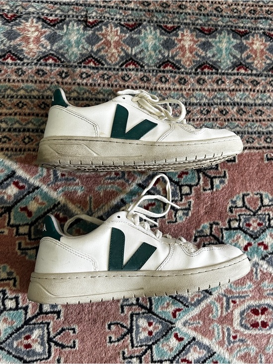 Veja V10 - Picture 5 of 8